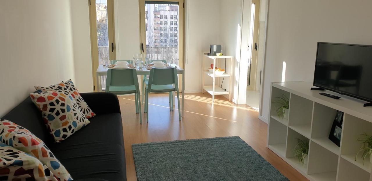 דירות ליסבון 5Min Walk From Subway Station & Free Parking מראה חיצוני תמונה
