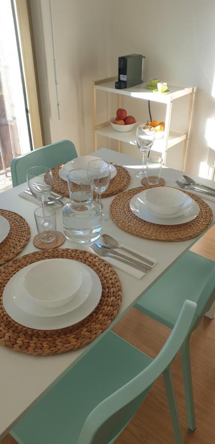 דירות ליסבון 5Min Walk From Subway Station & Free Parking מראה חיצוני תמונה