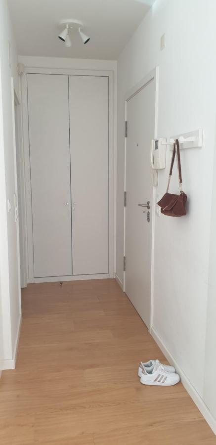 דירות ליסבון 5Min Walk From Subway Station & Free Parking מראה חיצוני תמונה